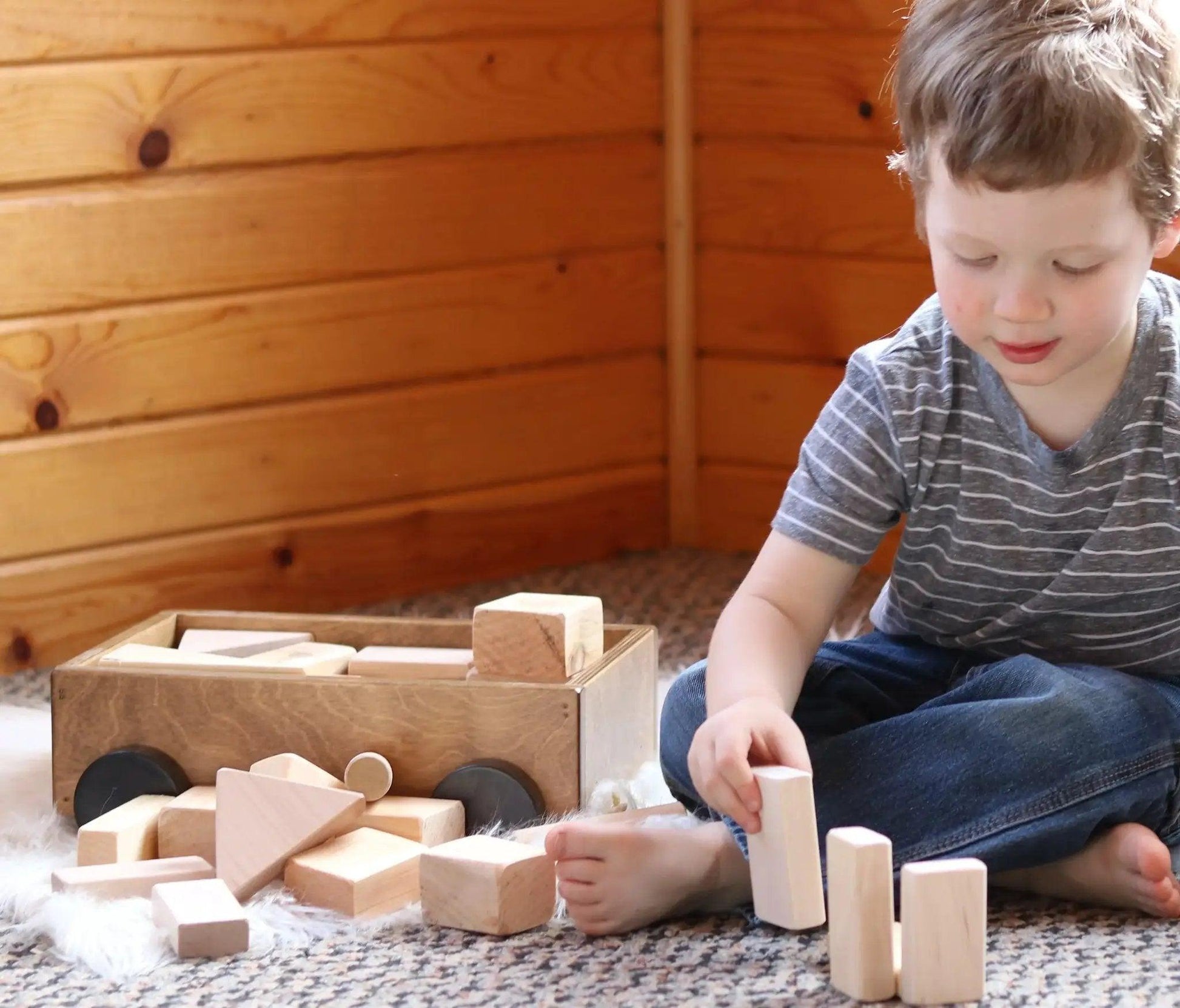  Wooden Toddler Pull Wagon Amish Made With 30 Blocks -  ToylandEU™