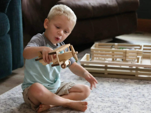  Amish Crafted Wooden Toy Airplane Spinning Propeller -  ToylandEU™