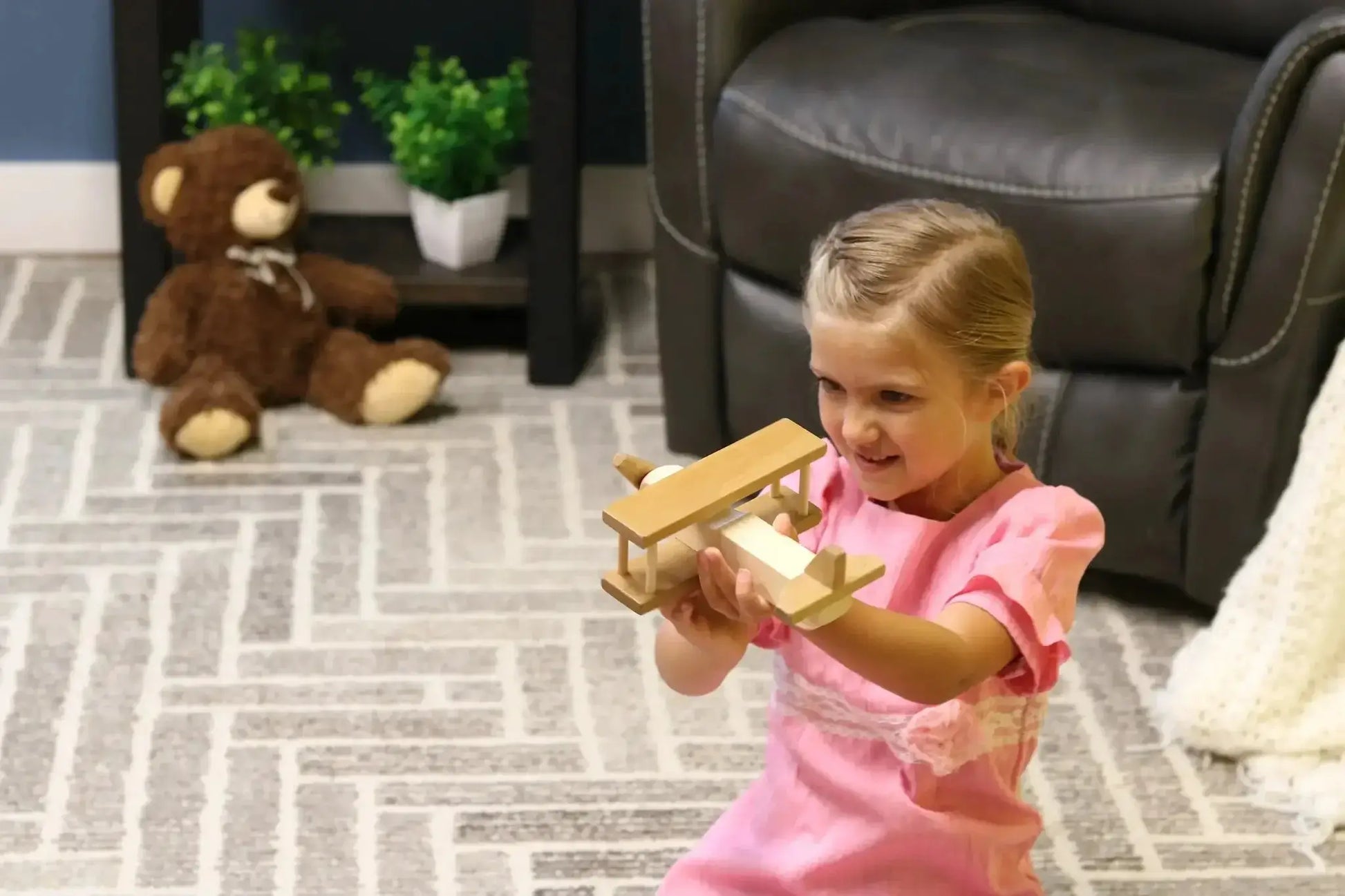 Wooden Toy Airplane With Spinning Propellor, Kid-Safe Finish - ToylandEU