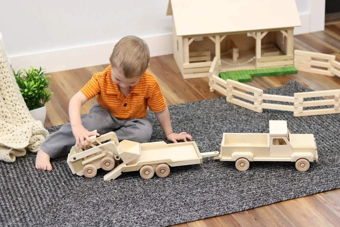 Wooden Toy Pickup Truck and Flatbed Trailer with Skidloader Set - ToylandEU