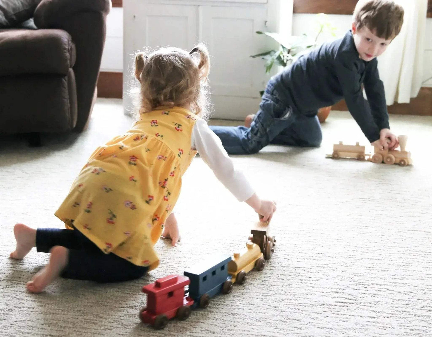 Wooden Toy Train Play Set, 24" Long, Kid-Safe Finish, Amish-Made - ToylandEU