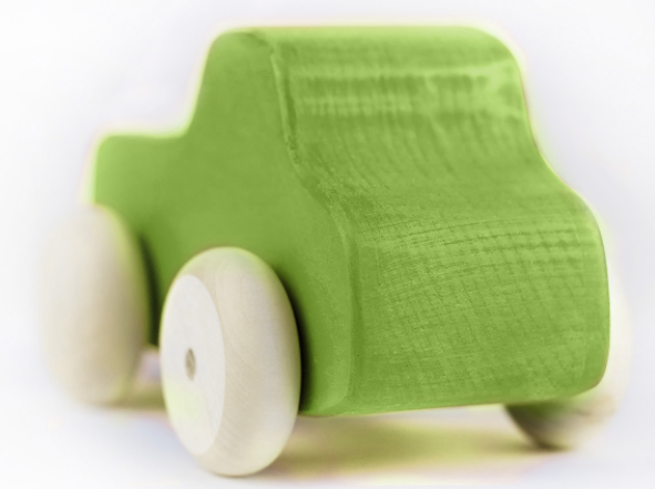 Wooden Truck With Movable Wheels And Back Compartment - ToylandEU