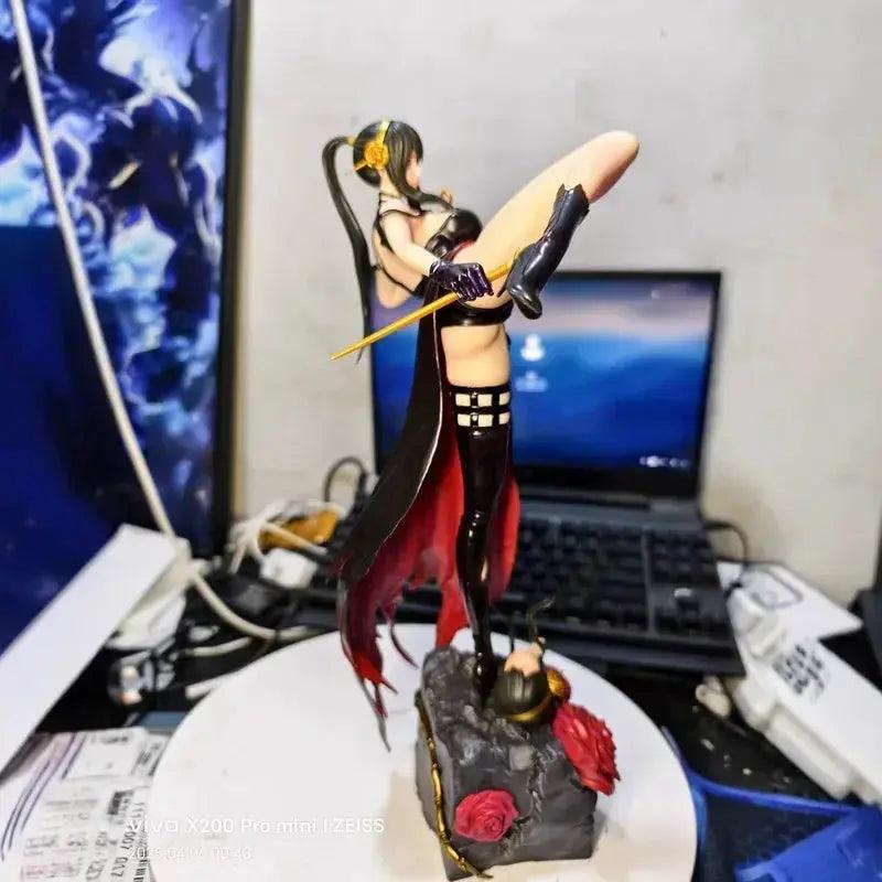  Yor Forger Spy X Family Premium Figurine Battle Pose -  ToylandEU™