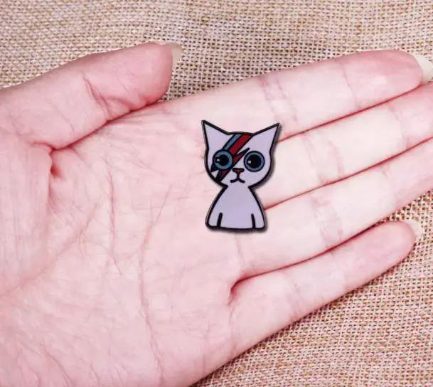  Ziggy Stardust Kitty Enamel Pin David Bowie Copper Backed -  ToylandEU™