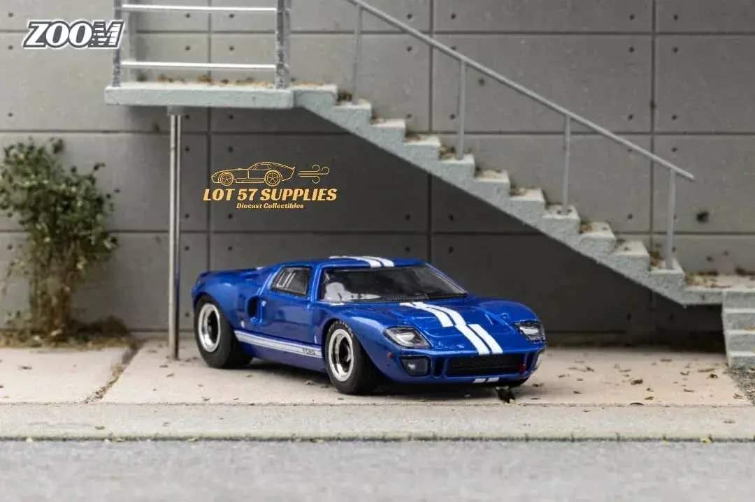 Zoom Ford GT40 MK1 Blue White Stipe #2 1:64 - ToylandEU