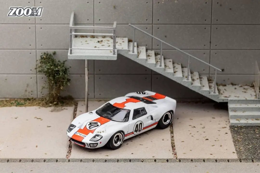 Zoom Ford GT40 MK1 White Gulf Livery #40 1:64 - ToylandEU