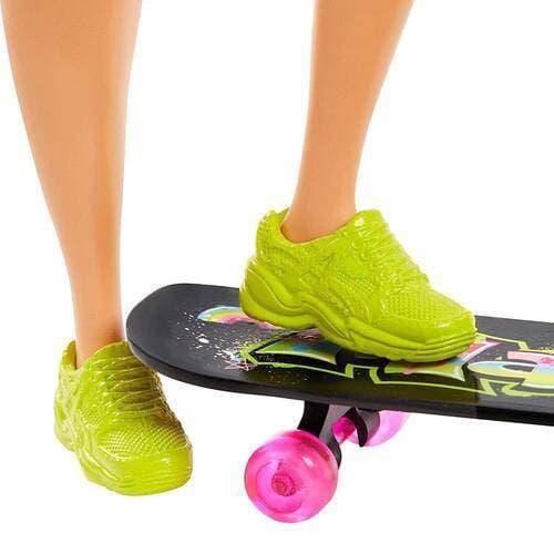 Barbie Extra Doll With Bold Fashion And Pet Companions - ToylandEU