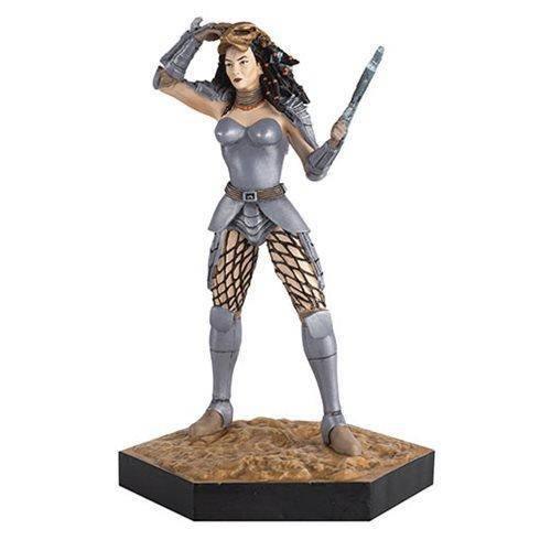 Alien Vs Predator War Figure Michiko Naguchi With Collector Magazine