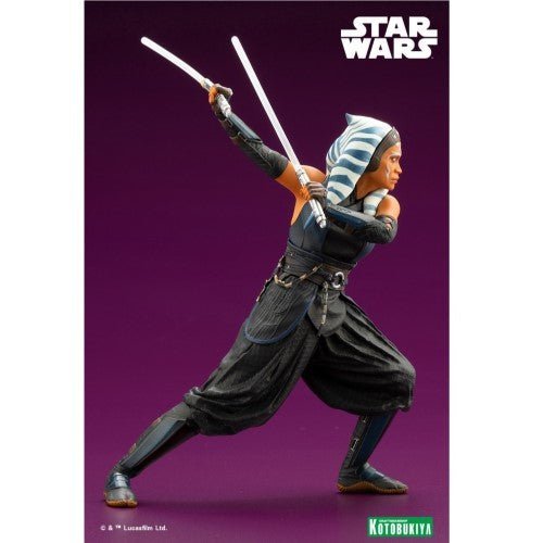 Ahsoka Tano Star Wars Statue With Magnetic Feet Display
