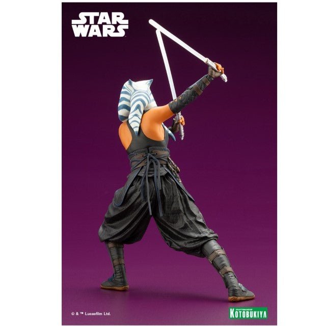Ahsoka Tano Star Wars Statue With Magnetic Feet Display